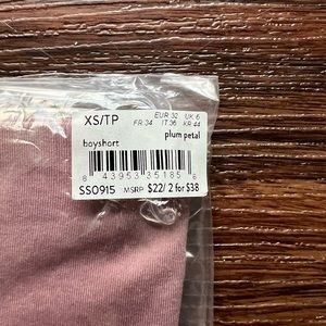 Spanx Intimates NWT XS UNDIE-TECTIBLE Boyshorts in SOLD OUT color PLUM PETAL